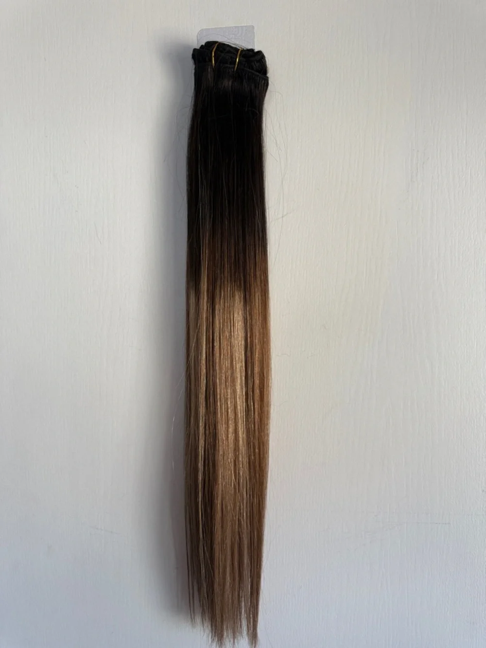 22” Clip-In Ombre Balayage human Hair Extensions - Dark Brown to Blonde 7 pcs - Picture 2 of 8